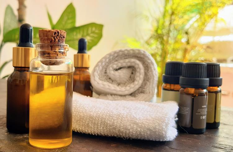 Aromatherapie-Oele-BonaVita-Holistic-School-NamasteShop.jpg